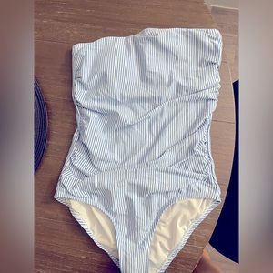 J. Crew Ruched bandeau strapless one piece bathing suit in seersucker, size 8